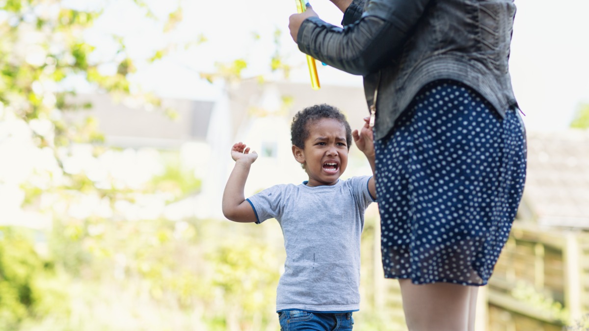 Qu'est-ce qui rend l'enfant agressif ?