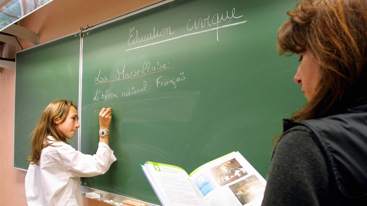 Enseigner la morale et le civisme
